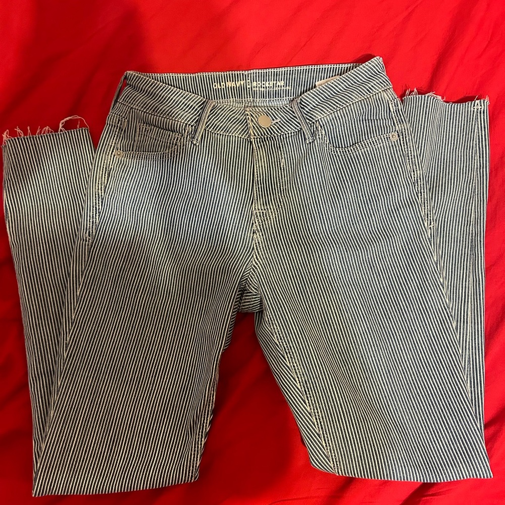 Old Navy Rockstar Jeans White and Blue Striped With Navy Embroidery Size 2